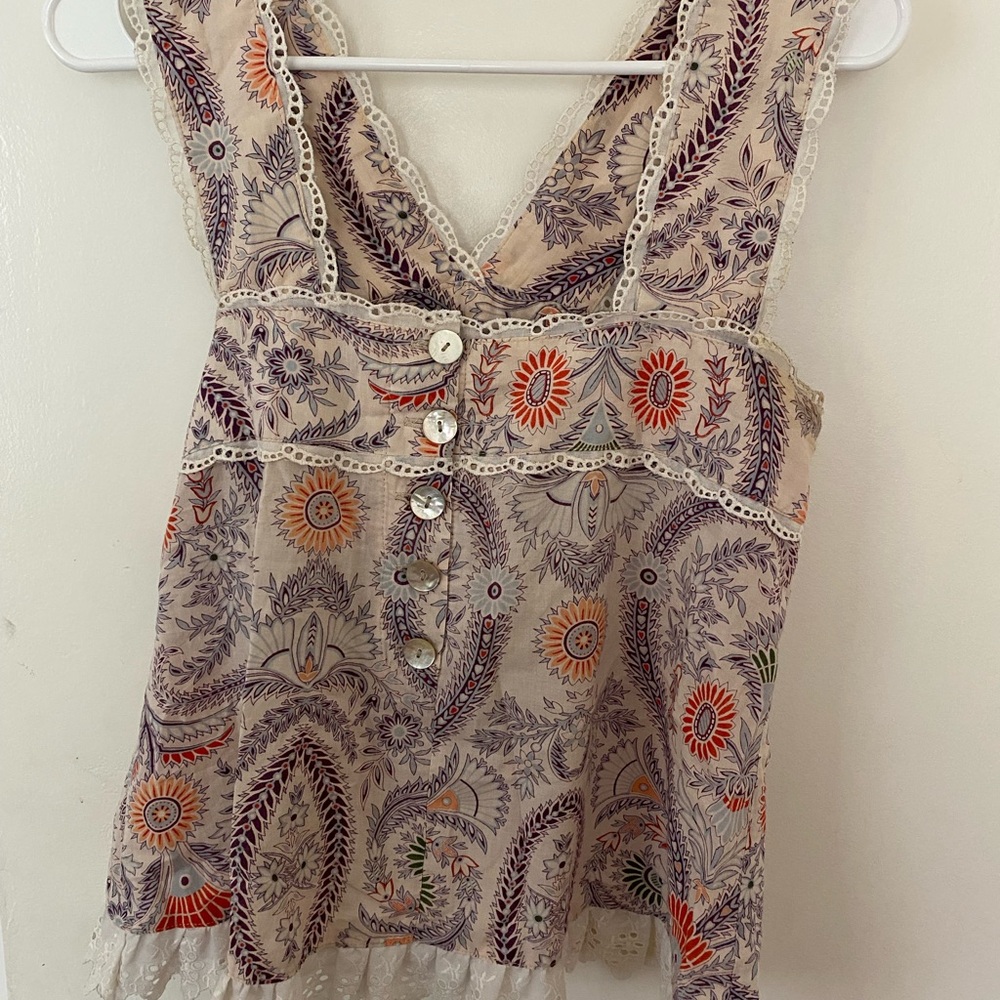 Floral Patterned Blouse with Lace Trim